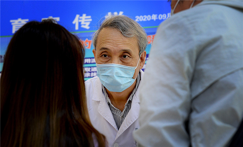 2020世界患者安全日义诊 (8).jpg