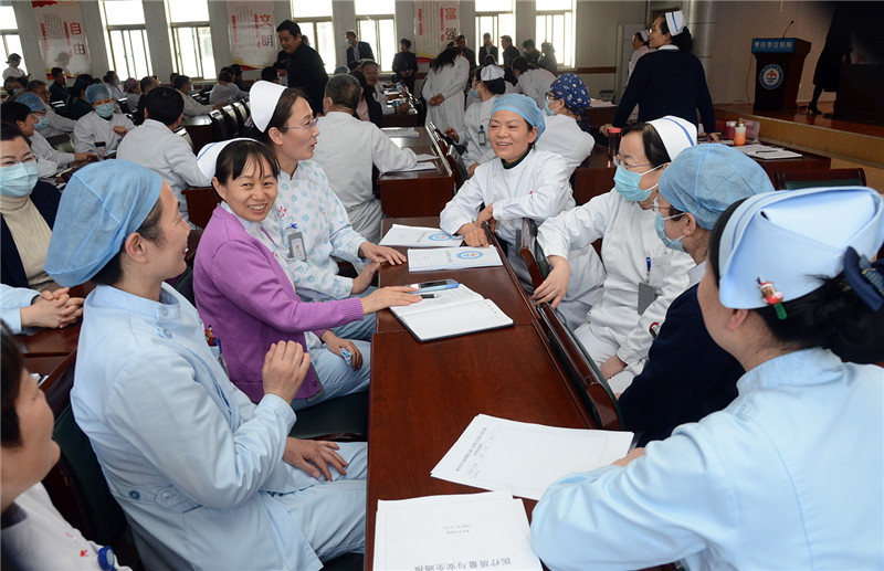 五届三次职代会 (3).jpg
